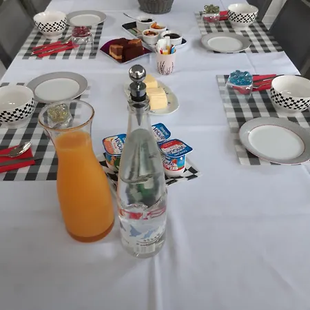 Couette-café Les Aulnays