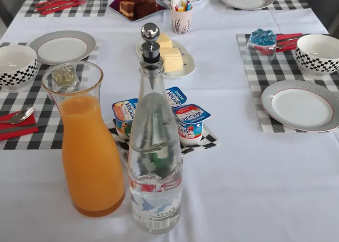 Couette-café Les Aulnays